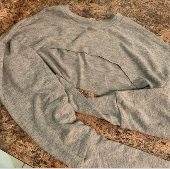 Alo extreme long sleeve crop top - Picture 1 of 2